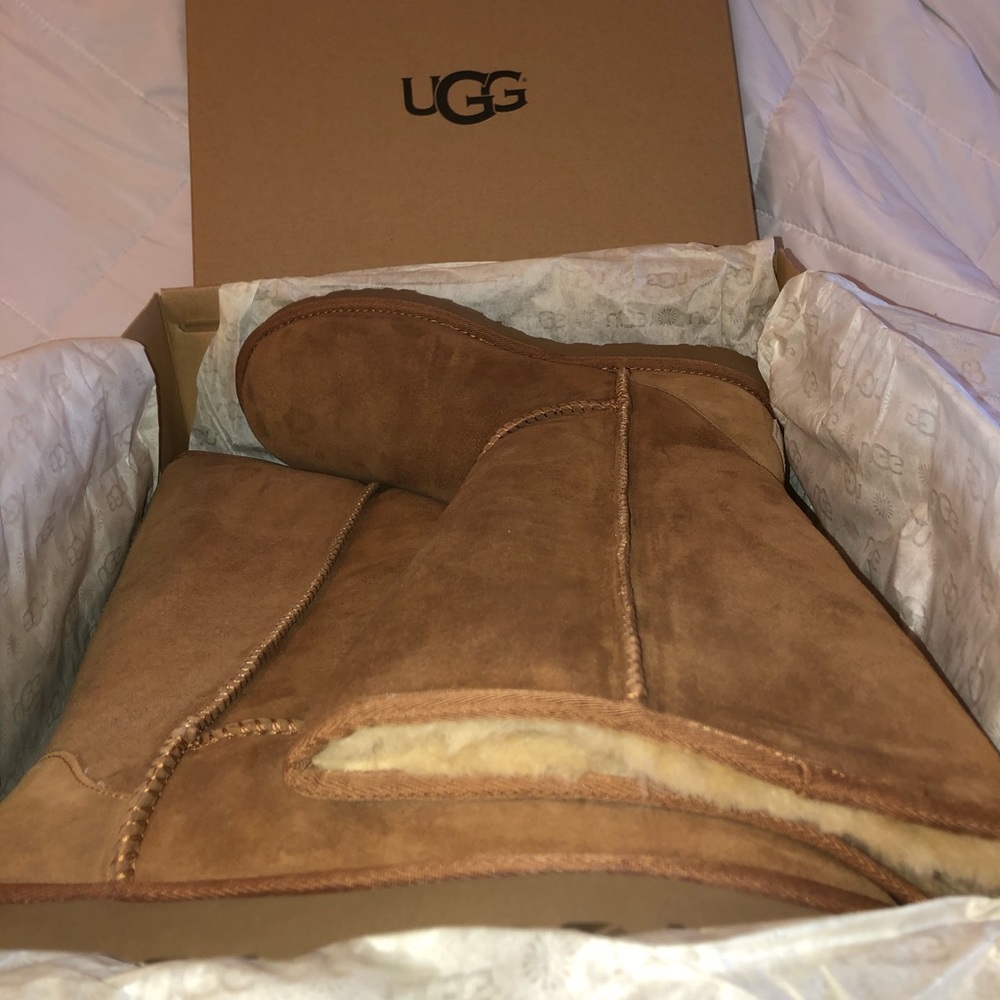 UGG CLASSIC TALL BOOT - CHESTNUT